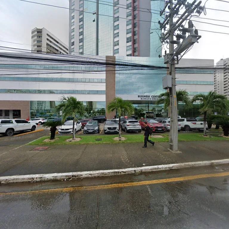 Edifício e entorno urbano em São Luís